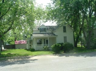 1002 W Cass Ave, West Plains, MO 65775