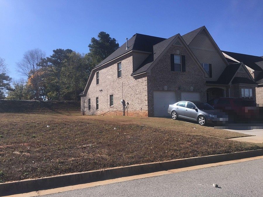 2nd image of 129 Hamilton Pointe Dr