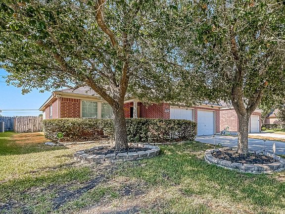 3rd image of 3403 Sparta Dr