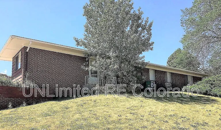 1140 S Arbutus St #1144 — Photo 2