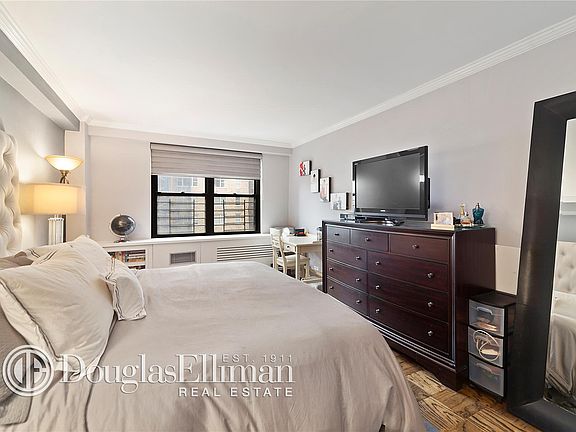 3rd image of 345 E 81st St APT 14E