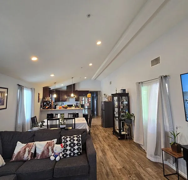 10508 S Freeman Ave #C — Photo 11