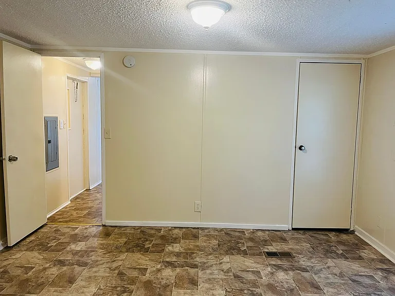 150 Hubbard Rd #2 — Photo 12