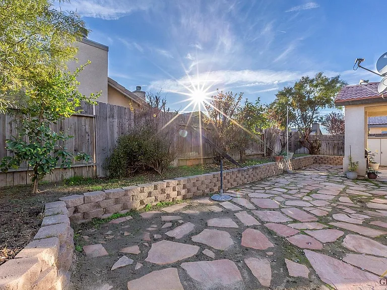 11705 Stellar Ave — Photo 14