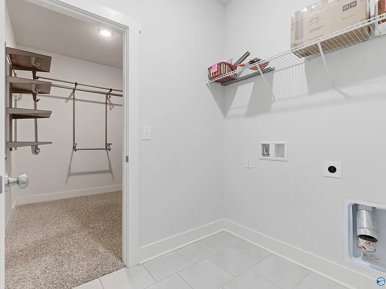 8 Desert Oak Ct — Photo 11