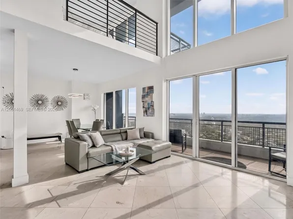 60 SW 13th St APT 4205, Miami, FL 33130
