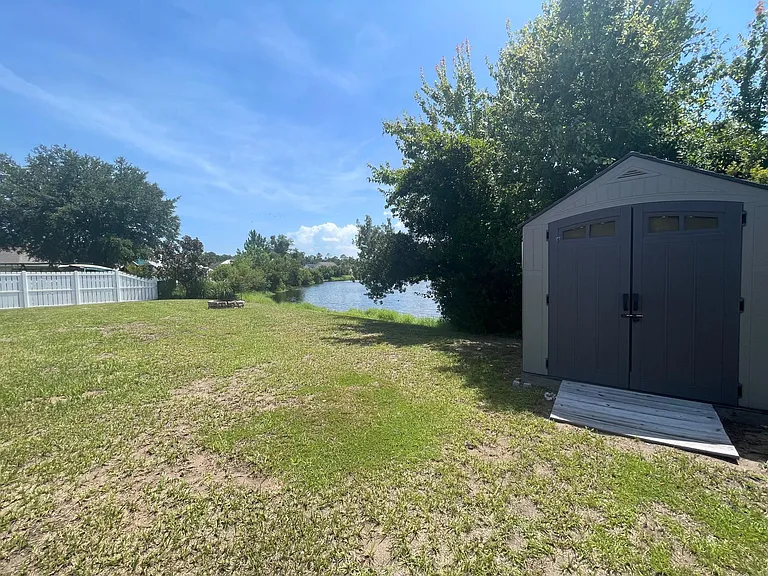 212 Victorias Cir — Photo 9
