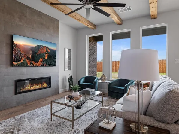 3912 Felicity Ln, Denton, TX 76207