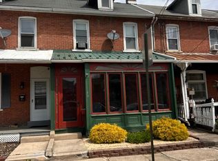 49 E Washington St, Topton, PA 19562