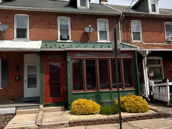 49 E Washington St, Topton, PA 19562