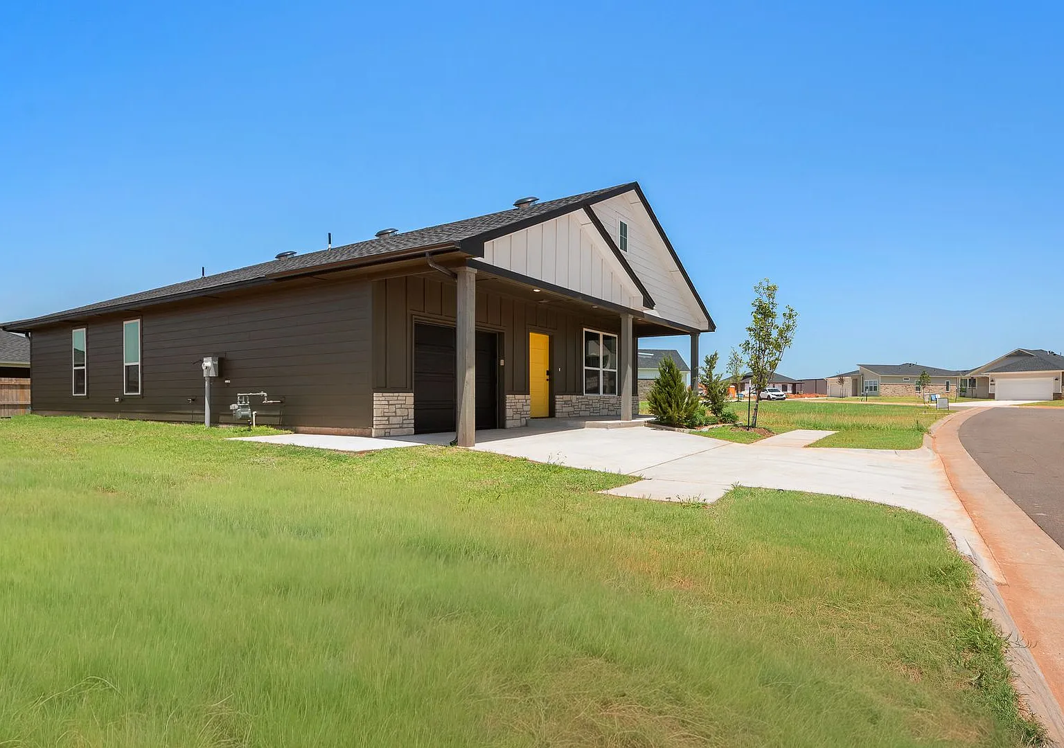 Brand-new construction in OKC — Photo 3