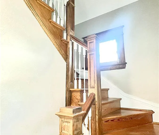 1057 S Clarkson St — Photo 4