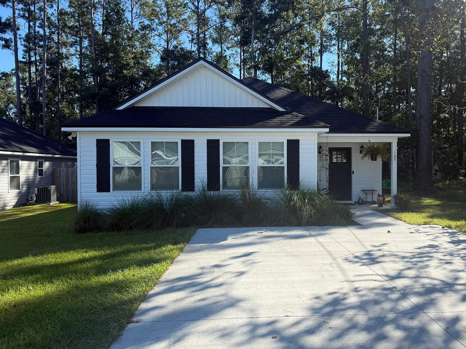 4 bed, 1497 sqft, $2,300 — Photo 1
