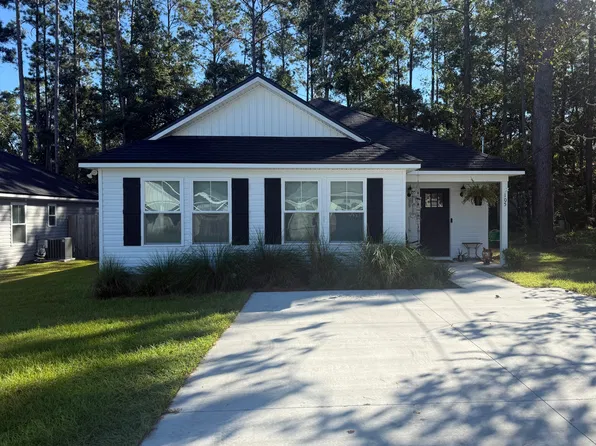 105 Shar Mel Re Ln, Crawfordville, FL 32327