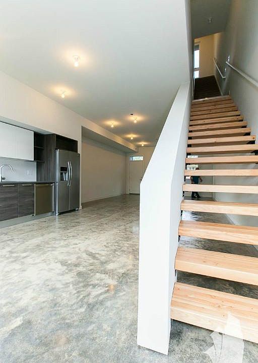 1st image of 2639 N Hamlin Ave #1126