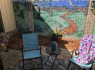 1483 Ravineview Ct #1-B-5, Bloomfield Hills, MI 48304