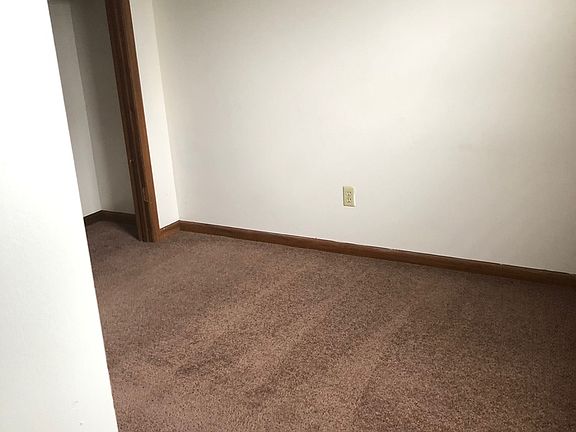 4th image of 224 Sheetz St APT 2
