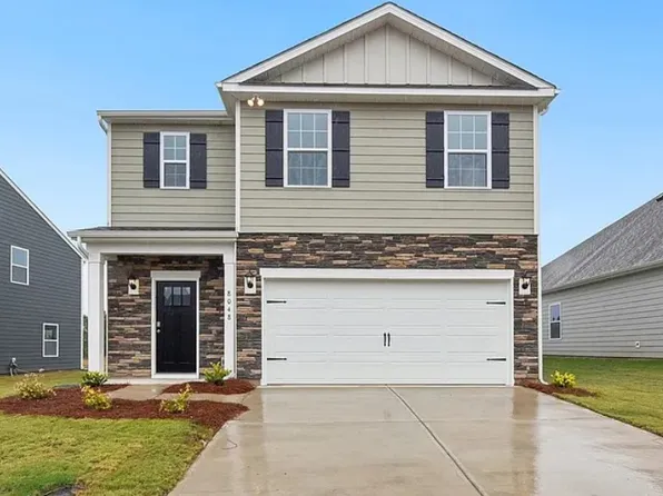 8048 Plymouth Dr, Sherrills Ford, NC 28673