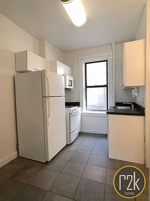 Rented by Realty 2000 Corp | media 14