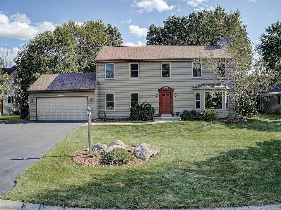 1st image of N52W14385 Thornhill Dr