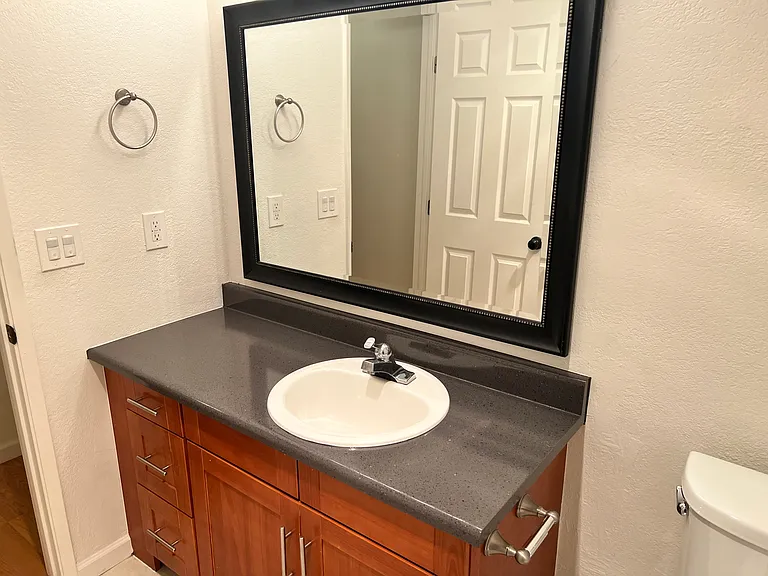 420 Union Ave #14 — Photo 3