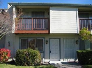 1069 Golf Course Dr, Rohnert Park, CA 94928