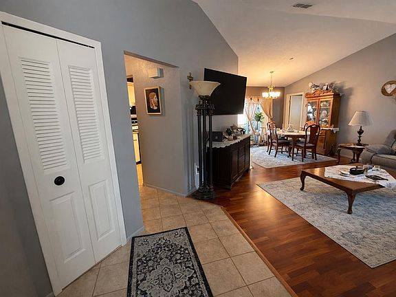 5th image of 4350 Merchant Ave