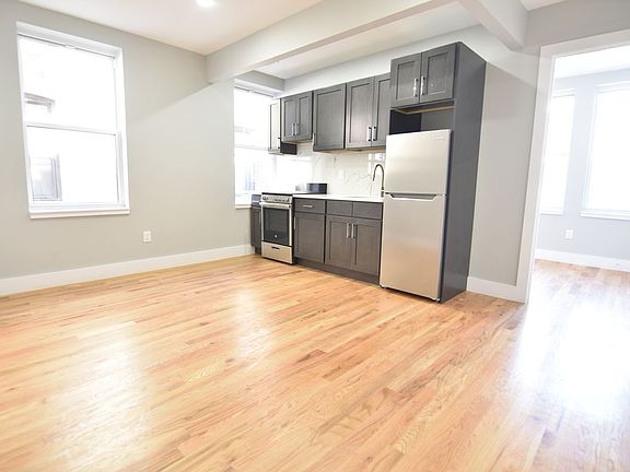 2nd image of 1667 Popham Ave #3A