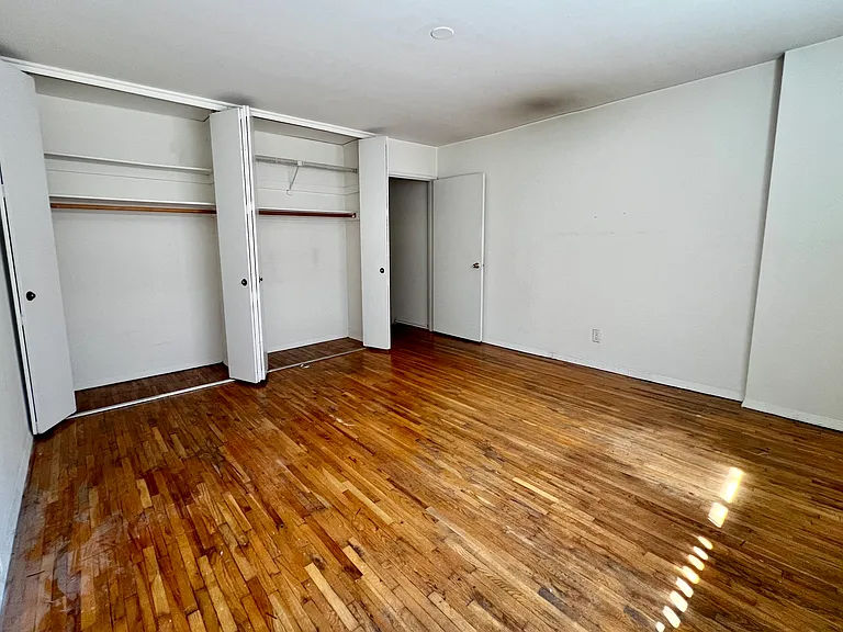 320 E 65th St #520 — Photo 6