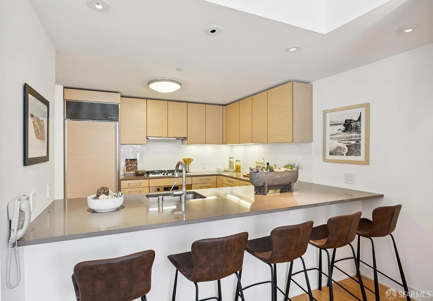 301 Mission St APT 5H - Photo 11