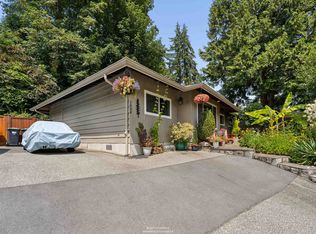 1525 Avonlynn Cres, North Vancouver, BC V7J 2V2