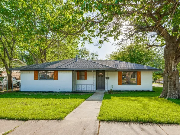 1034 SE 2nd St, Grand Prairie, TX 75051