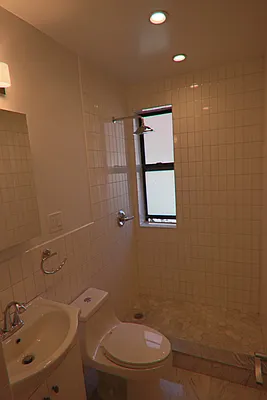 Rented by PMG Real Estate  | media 16