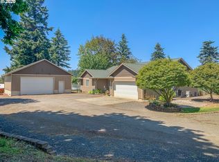 187 Overlook St, Glide, OR 97443