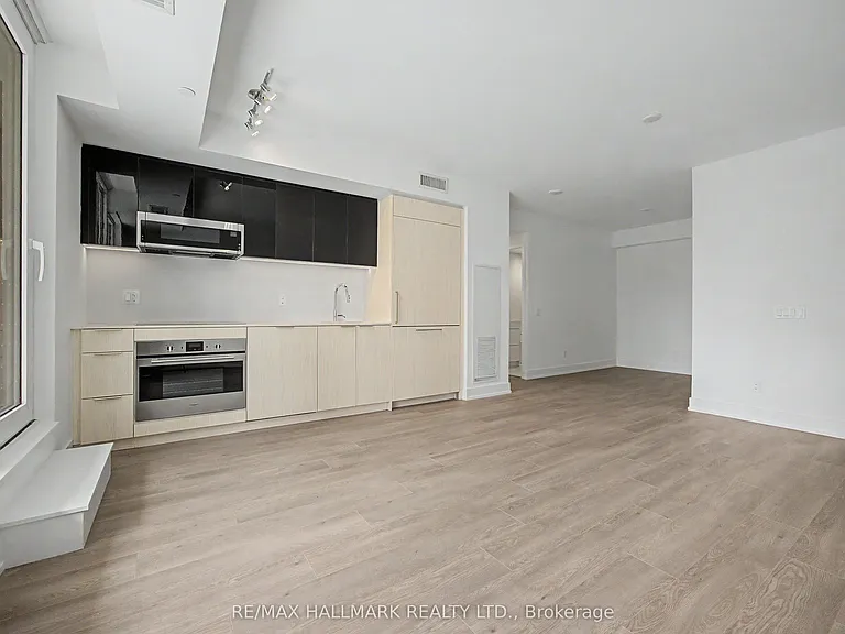 308 Jarvis St #405 — Photo 6