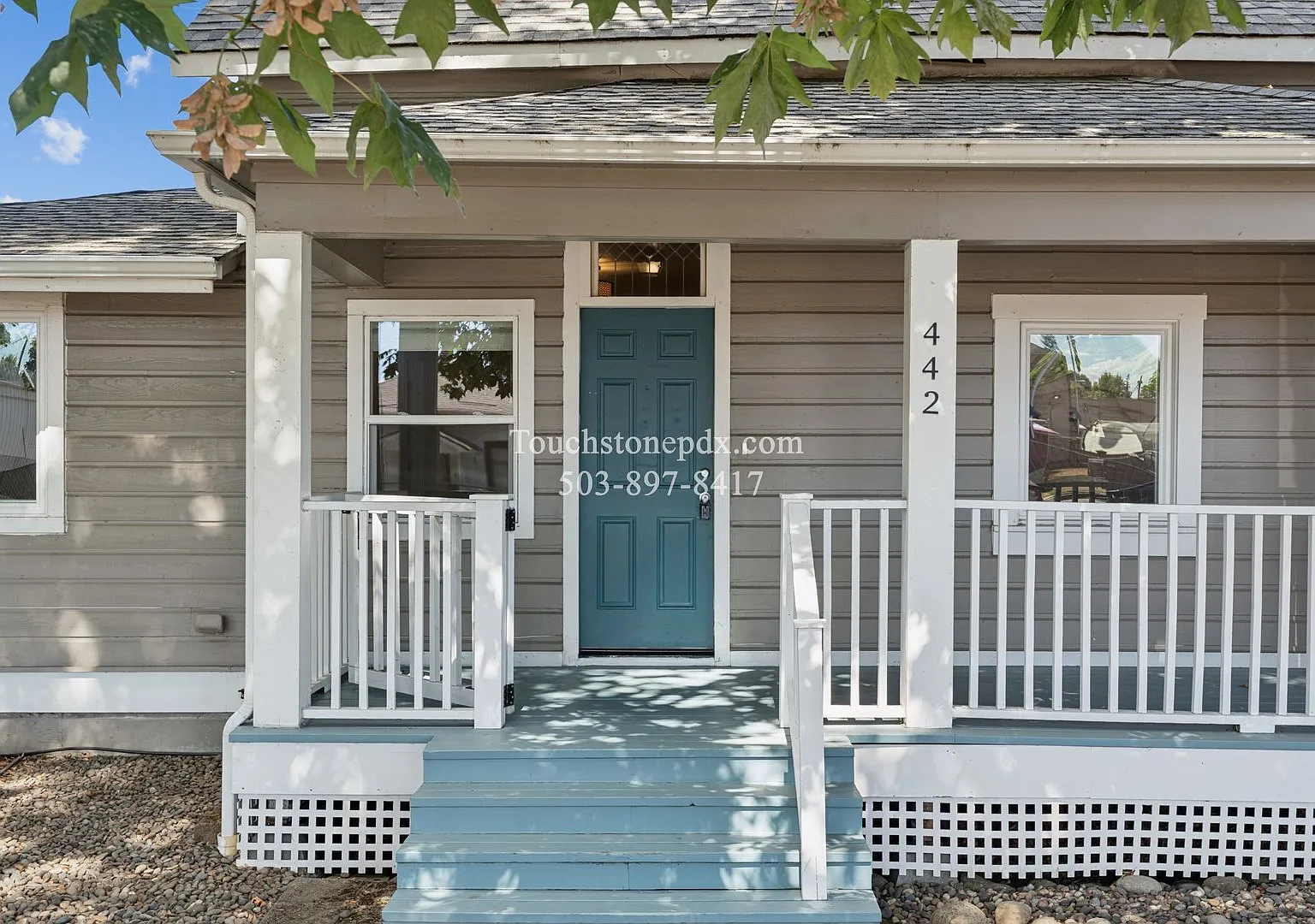 Beautifully Maintained 3BD/2BA Canby Home With Landscaping Included! — Photo 3