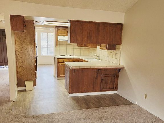 3rd image of 103-7580 N Angus St APT 103
