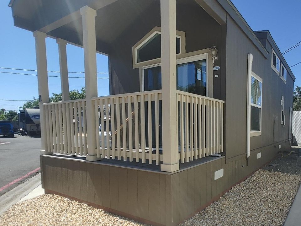 2nd image of 3330 Auburn Blvd #11