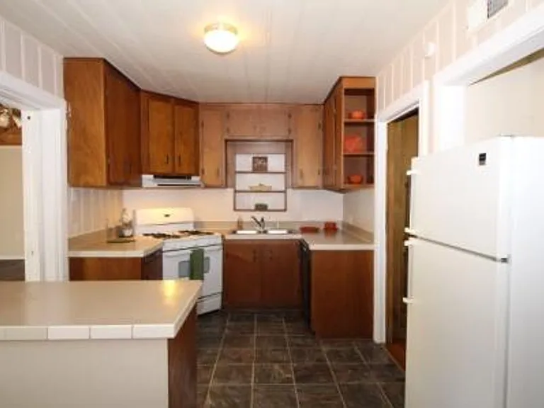 3600 Kell St — Photo 3