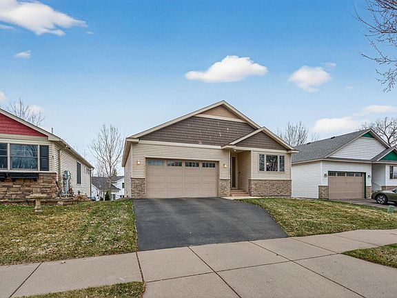 2nd image of 1581 Christie Pl