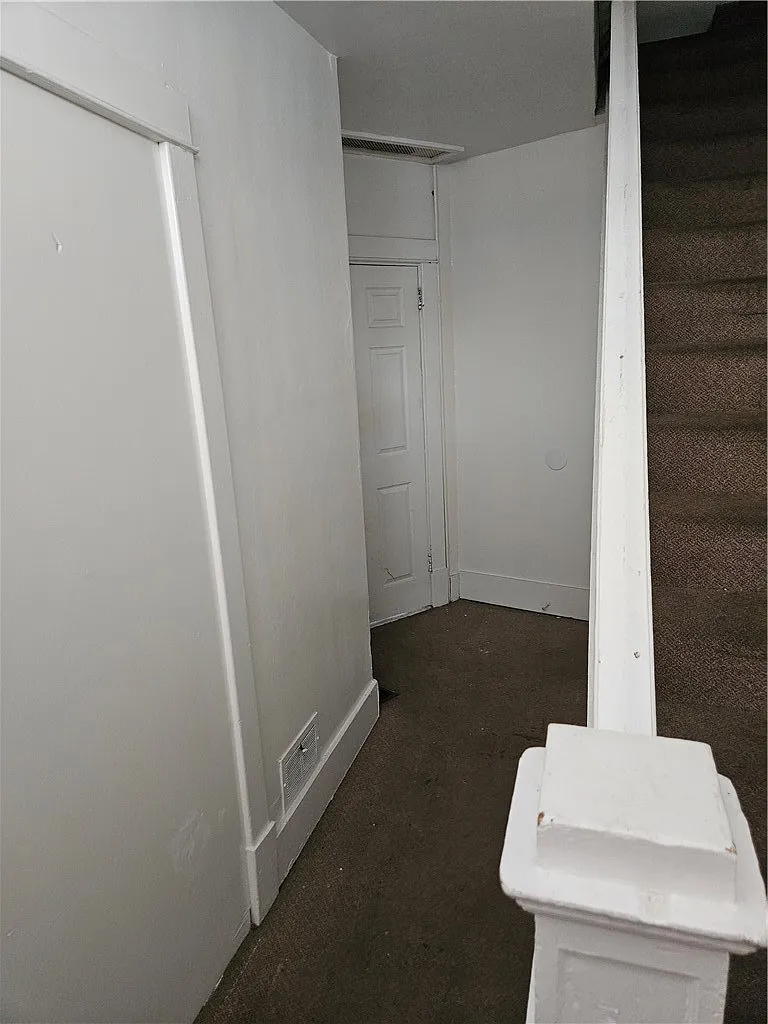 2 bed, 2376 sqft, $1,000 — Photo 3