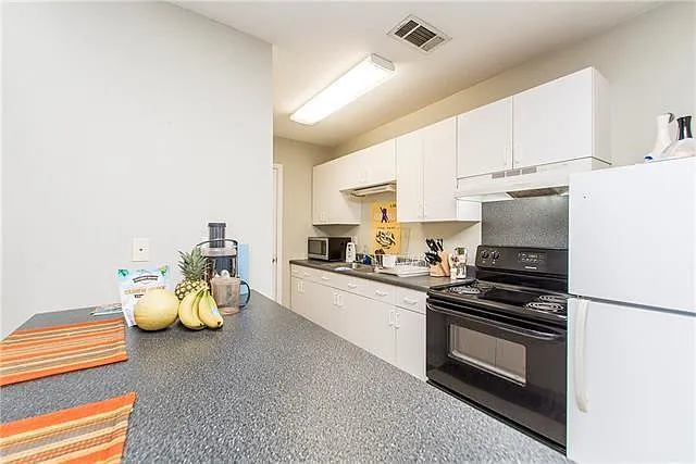 196 N Larussa Ln #3 — Photo 7