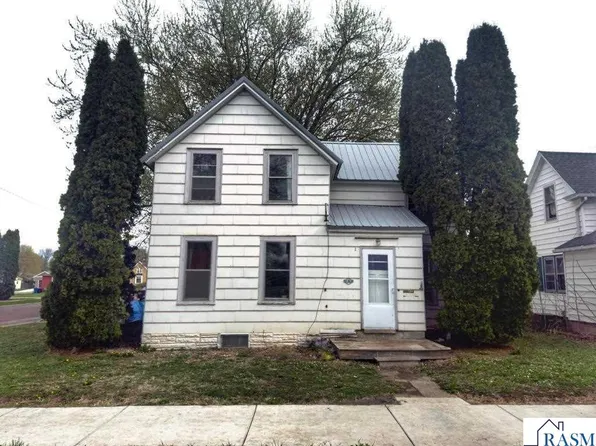 391 W Franklin St, Wells, MN 56097