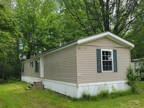 11 Huntington Dr, Plattsburgh, NY 12901