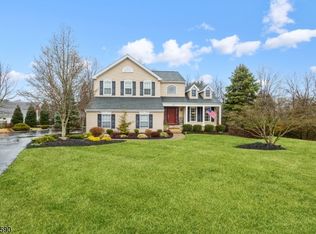624 Christian Ln, Branchburg, NJ 08876