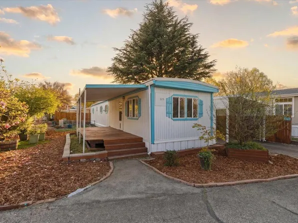 325 Sandlewood Dr, Grants Pass, OR 97526