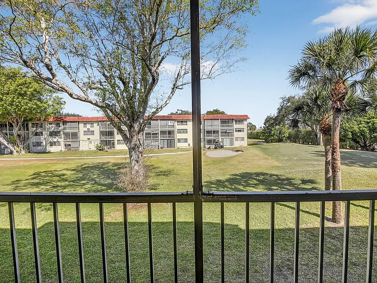 830 S Hollybrook Dr #204 — Photo 8