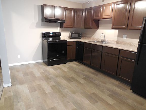 4th image of 120 College Park Cir #110-152