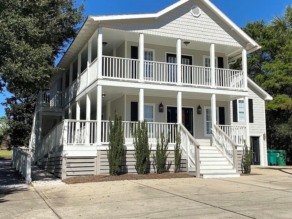2nd image of 3092 W County Highway 30a