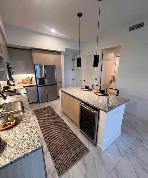 16069 W Dixie Hwy #207 — Photo 9